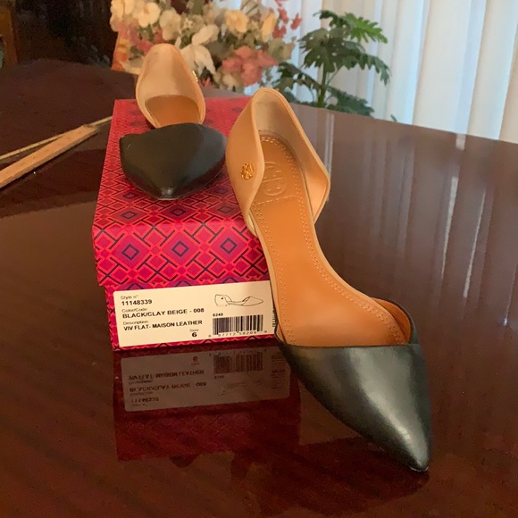 Tory Burch Shoes - Tory Burch Two-Tone Black / Clay Beige Leather Flats